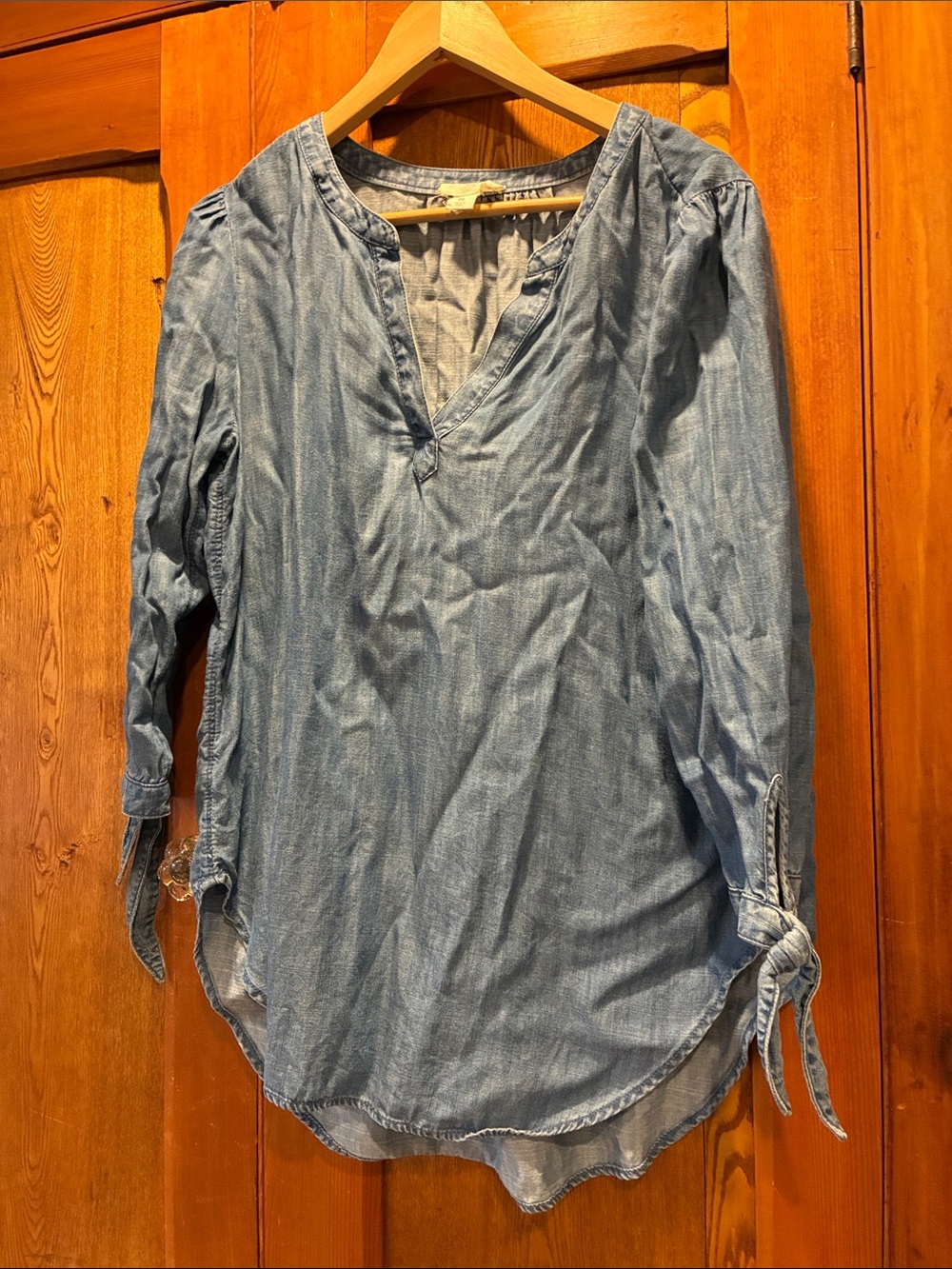 10/25$ 🧁 Light Blue Denim Tunic Top - Women's Long Sleeve